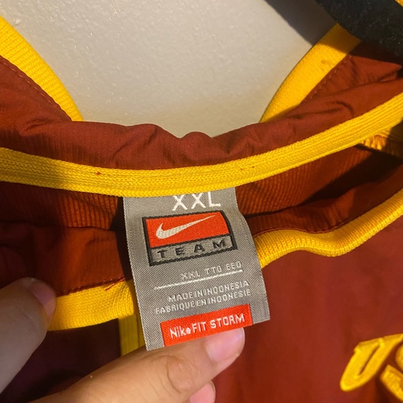 Quarter zipped USC Trojans Jacket - Picture 4 of 6